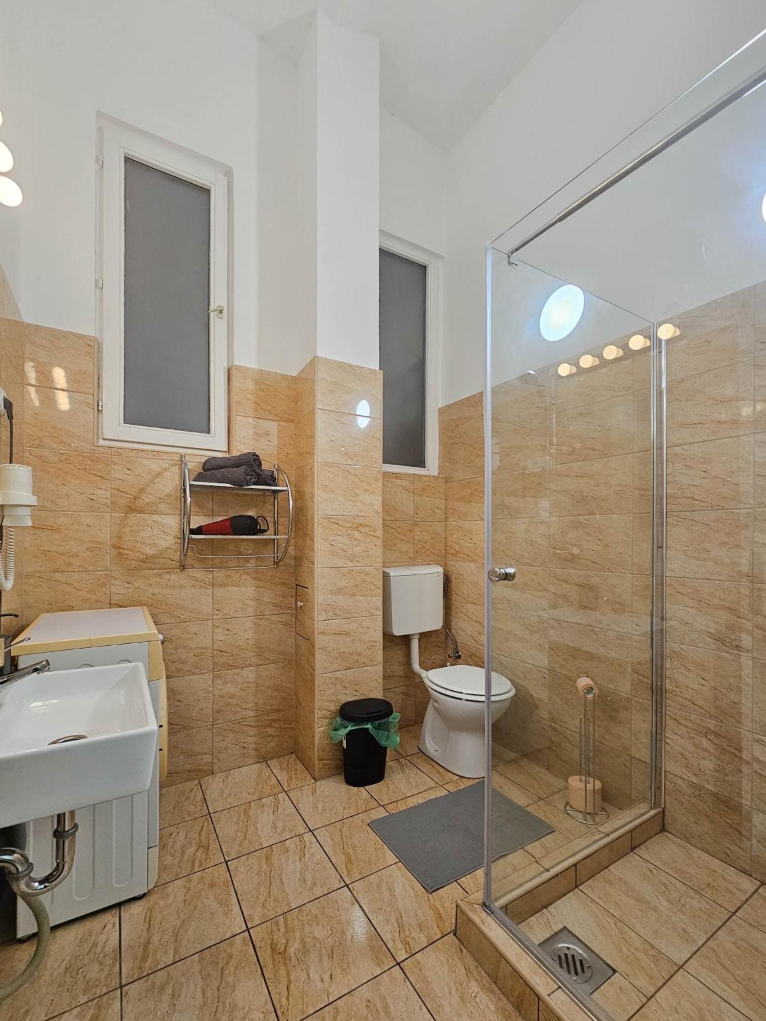 شقة Purezen In The City For 2 بودابست الغرفة الصورة